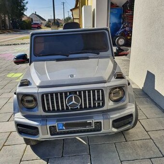 Dětské elektrické autíčko