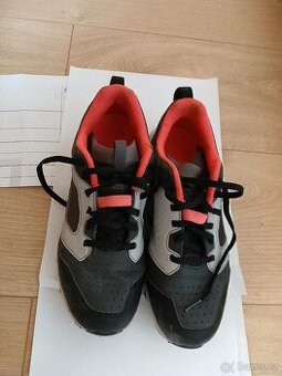 Boty na kolo, mtb tretry Rockrider vel. 37