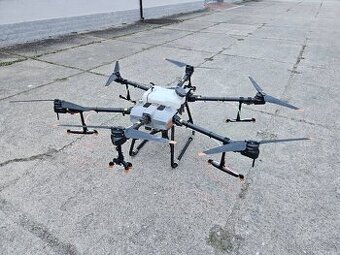 DJI Agras T30 + komplet vybavenie