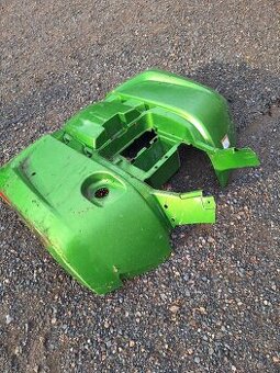 Prodam zadni plast kapotu Arctic Cat 500/700/1000