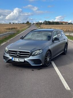 Mercedes-Benz E 220d AMG paket | 143 kW |