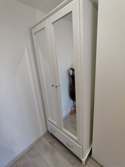 Šatní skříň IKEA