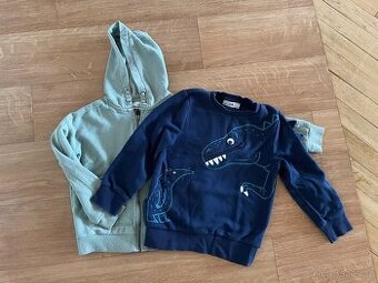 2x mikina 122 (Reserved, C&A) s dinosaurem