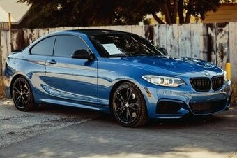 BMW "M2" M235i 2015 cca 400 koní, zadohrab, krásné auto