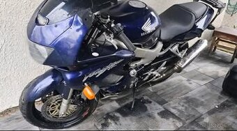 Honda Vtr 1000 rozprodám na ND