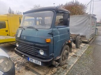 Kontejnerová avie BEZ NÁSTAVBY - 1