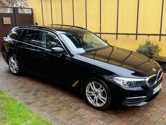BMW 530d xDrive Touring | 195 kW | 1. majitel v ČR