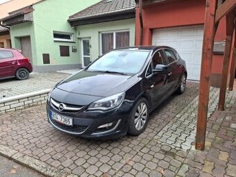 Opel Astra J 2.0 CDTI 121 kW, 2013 – top stav, výbava, cena