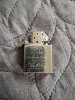 Benzínový insert zippo E 24