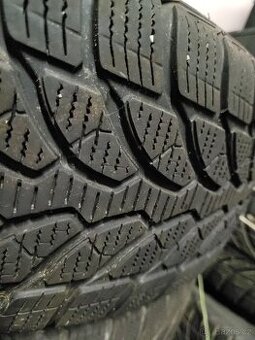 Zimní 205/60 r16 Bridgestone BL -LM32