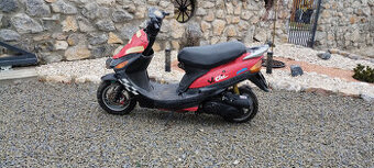 Daruji za odvoz skútr Peugeot