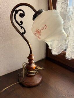 Retro stolní retro lampička