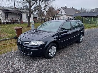 1. MAJITEL...Renault Megane 1.6 16V rok 2009