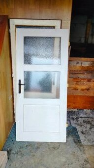 Staré interiérové dveře z masivu - 80 pravé (1)