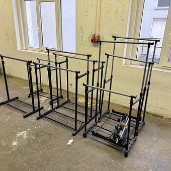 Štendry/věšáky na oblečení