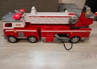 Hasičské záchranné auto tlapková patrola