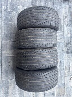 Prodám pneu Bridgestone 255/40/R20 101Y