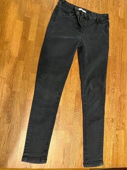 Černé dívčí rifle