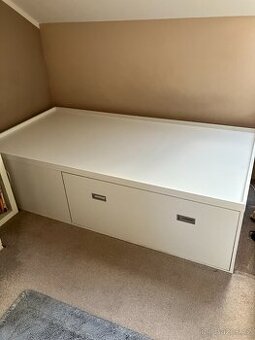 Bílá postel 100x200