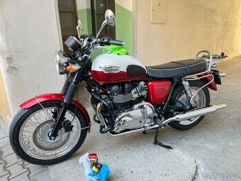 Triumph Bonneville 865 | 50 kW | r. v. 2013 | 14 000km | TOP