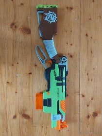 Zombie nerf pistole