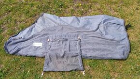 Síťová deka Waldhausen 135cm s nepromokavými zády