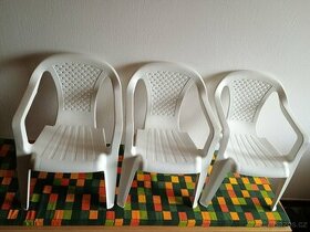 Plastové židličky
