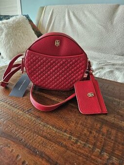 Nová kabelka Tommy Hilfiger