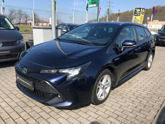Toyota Corolla 2,0 Hybrid e-CVT Comfort Touring Sports DPH