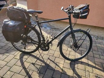 Cestovatelské CrMo kolo Specialized AWOL COMP