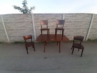 Starožitné retro židle ton, a rozkládací jídelní stůl