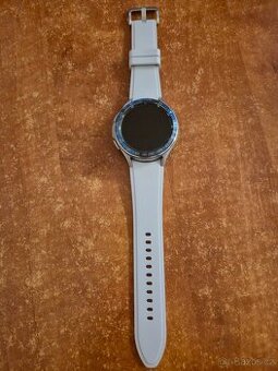 Samsung Galaxy Watch 4 46mm - V ZÁRUCE