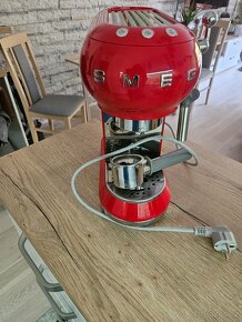 SMEG presovač, Odšťavňovač Smeg 50´Retro Style/červená barv