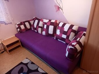 rozkládací gauč/válenda
