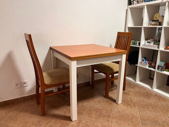Rozkladací jídelní stůl 80-160cm