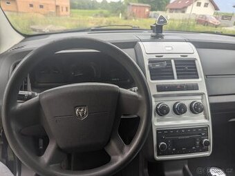 Dodge Journey na náhradní díly nebo opravu