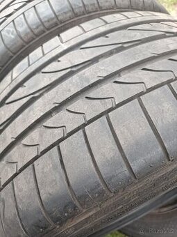 Letní pneu 255/35/R18 - 1