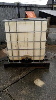 Prodám IBC nádrž 1000 l
