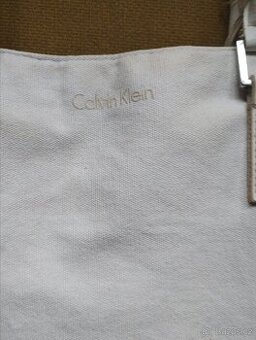 Bílá plátěná nošená Calvin Klein - 1