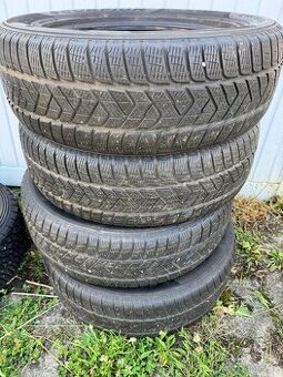 Pirelli Scorpion Winter 215/65/17 99H