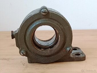 Ložiskový domeček, uložení kardanu Praga PV3S - 1