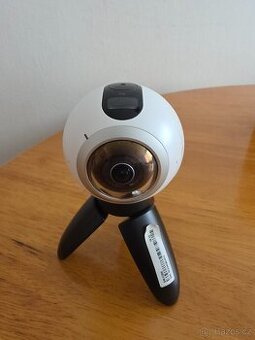 Samsung Gear 360 - 1
