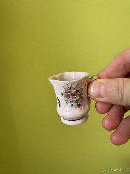 2ks malého růžového porcelánu