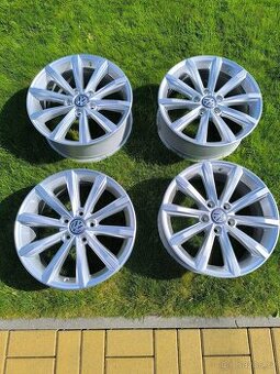 ALU kola originál VW Passat B8 London R17