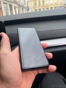 Samsung Zfold 5g