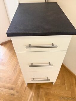 Skrinka so zásuvkami, KNOXHULT - IKEA