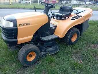 sekačka, zahradní traktor, traktůrek,