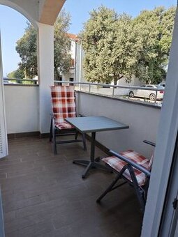 ☀NOVALJA (HR) - 2-izbový apartmán,45 m2 len 70m od mora