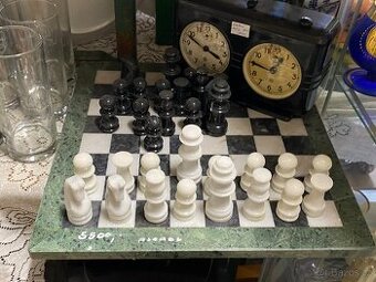Šachy , šachové hodiny z 50 let