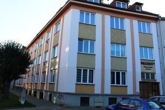 Pronájem bytu 2+1 82 m² nám. Spojenců, Prostějov